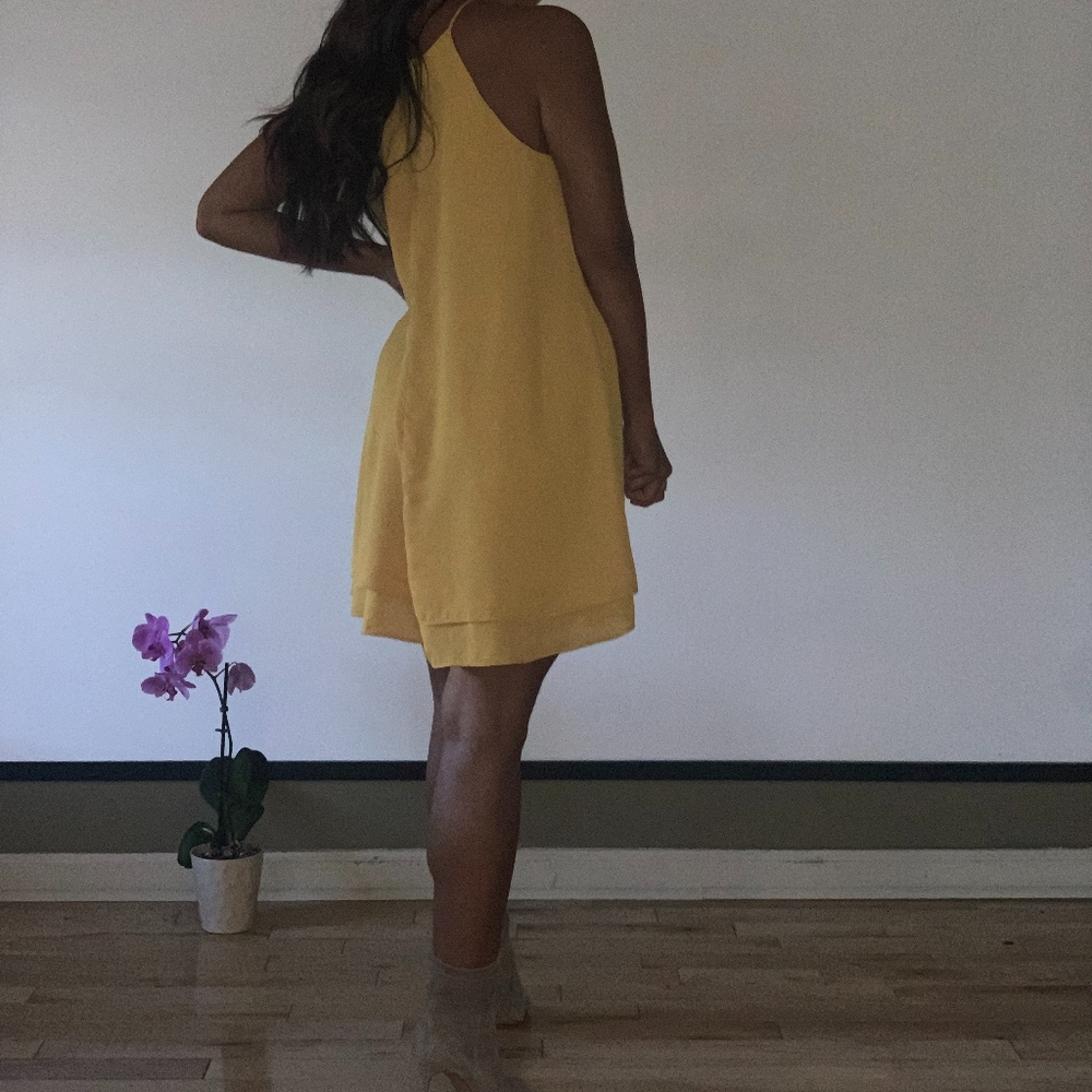NWT- Ruffle Dress - Picture 2 of 2
